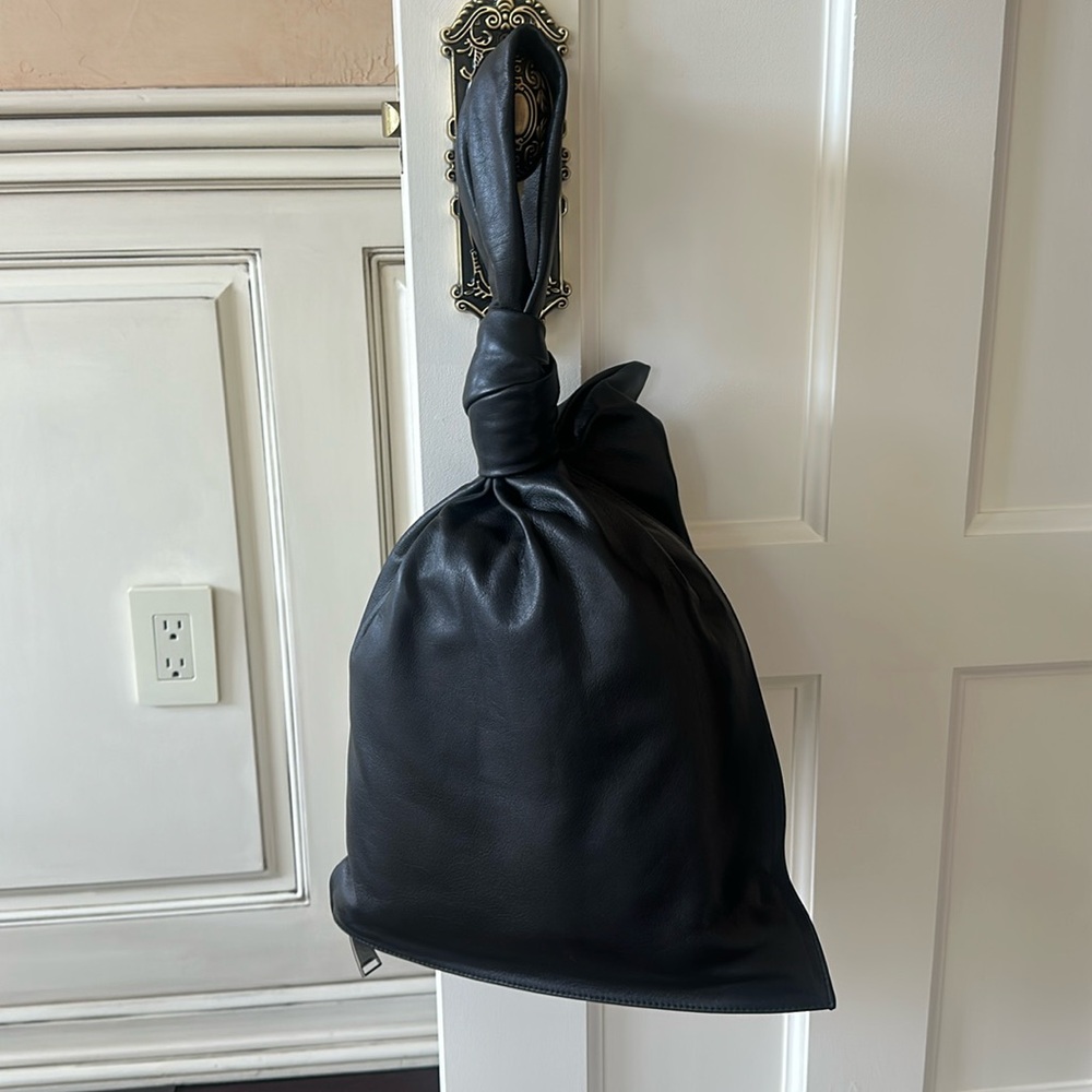 Brand New! NEVER USED! Bottega Veneta Leather Knot Bag